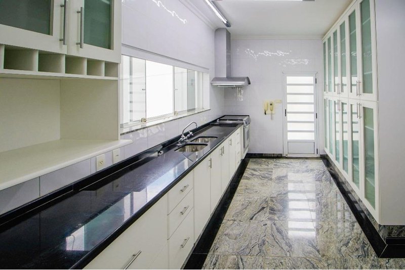 Casa à Venda, 419m, R$ 2.790.000 - 3 Suítes -  Condomínio Lago da Boa Vista, Sorocaba/SP Rua José Sforcin Sorocaba - 