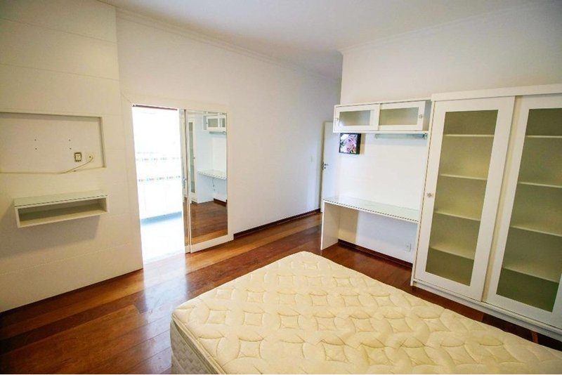 Casa à Venda, 419m, R$ 2.790.000 - 3 Suítes -  Condomínio Lago da Boa Vista, Sorocaba/SP Rua José Sforcin Sorocaba - 