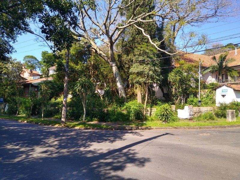 Terreno de esquina na Vila Assunção Rua Doutor Possidônio Cunha Porto Alegre - 