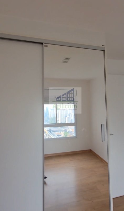 APARTAMENTO À VENDA EM CAMPO BELO COM 2 DORMITÓRIOS SENDO 1 SUÍTE E 2 VAGAS DE GARAGEM Rua Antônio de Macedo Soares São Paulo - 