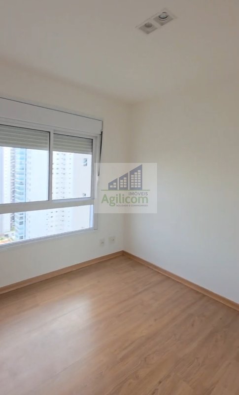 APARTAMENTO À VENDA EM CAMPO BELO COM 2 DORMITÓRIOS SENDO 1 SUÍTE E 2 VAGAS DE GARAGEM Rua Antônio de Macedo Soares São Paulo - 