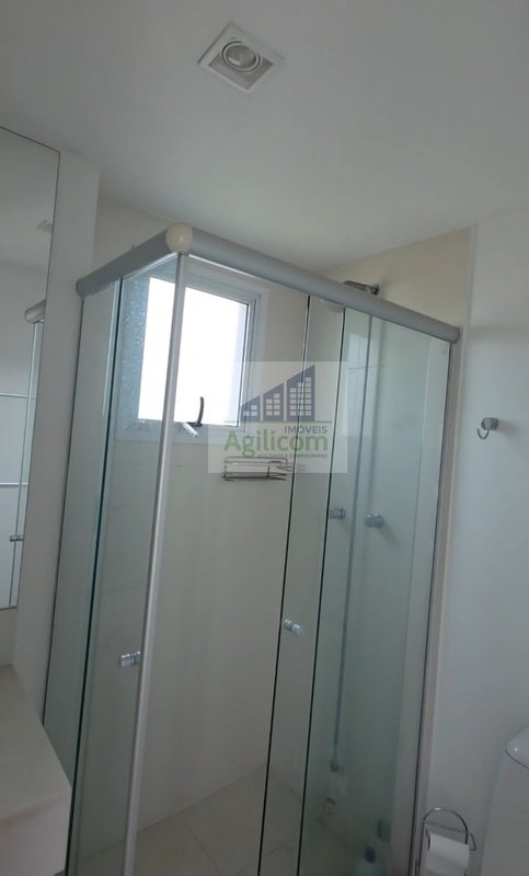 APARTAMENTO À VENDA EM CAMPO BELO COM 2 DORMITÓRIOS SENDO 1 SUÍTE E 2 VAGAS DE GARAGEM Rua Antônio de Macedo Soares São Paulo - 