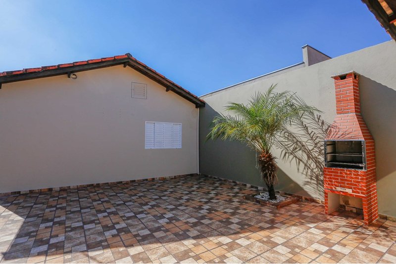 Casa à VENDA - R$ 355k-Jardim Piazza Di Roma II - 2 quartos, quintal-edícula - Sorocaba/SP Rua Elisabeth Saydel Fogaça Sorocaba - 
