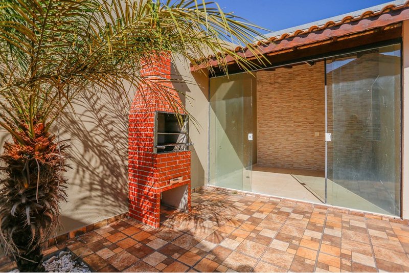 Casa à VENDA - R$ 355k-Jardim Piazza Di Roma II - 2 quartos, quintal-edícula - Sorocaba/SP Rua Elisabeth Saydel Fogaça Sorocaba - 