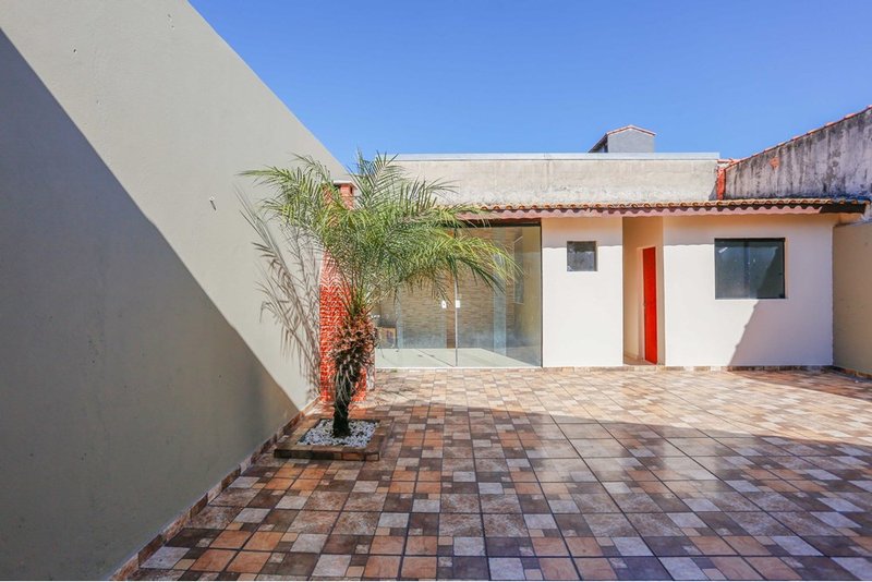 Casa à VENDA - R$ 355k-Jardim Piazza Di Roma II - 2 quartos, quintal-edícula - Sorocaba/SP Rua Elisabeth Saydel Fogaça Sorocaba - 