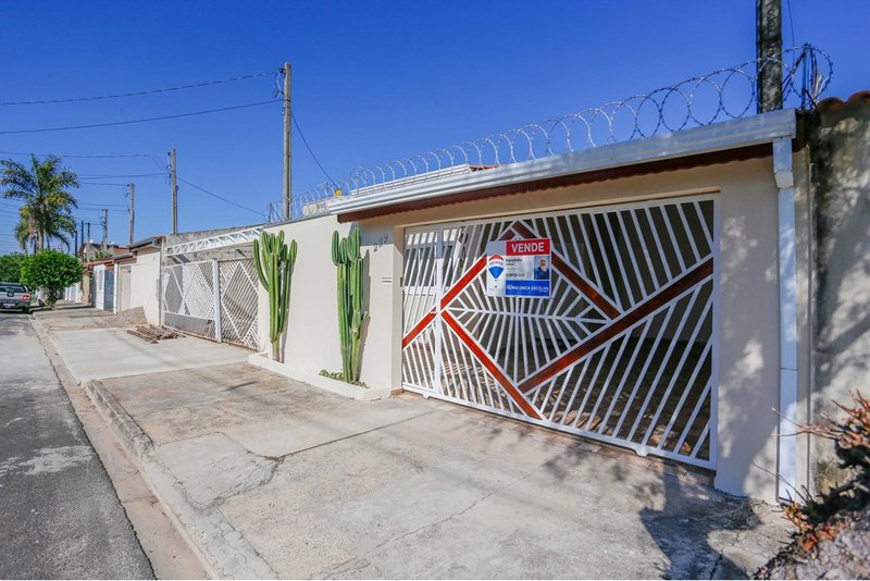 Casa à VENDA - R$ 355k-Jardim Piazza Di Roma II - 2 quartos, quintal-edícula - Sorocaba/SP Rua Elisabeth Saydel Fogaça Sorocaba - 