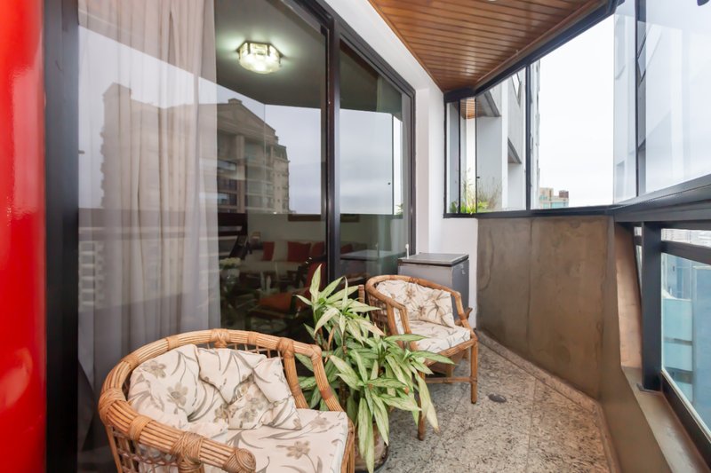 Apartmento 230m² em Santana 3 suítes 4 vagas Rua Pedro Doll São Paulo - 