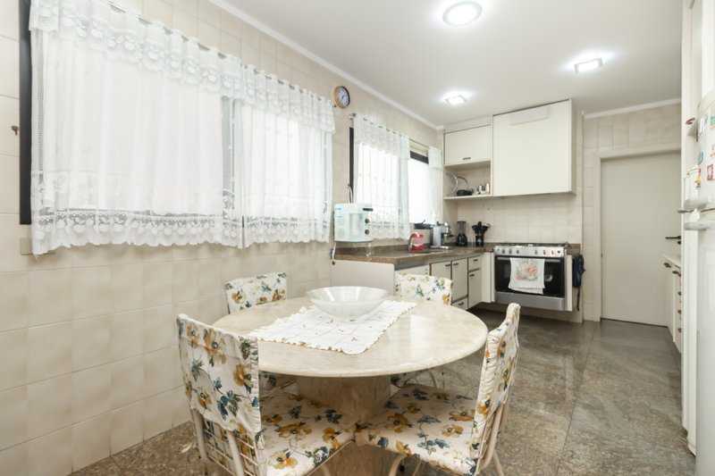 Apartmento 230m² em Santana 3 suítes 4 vagas Rua Pedro Doll São Paulo - 