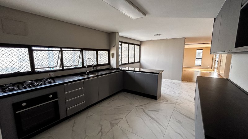 Apartamento 253m² em Santana 4 dorm 3 suítes 4 vagas Rua Voluntários da Pátria São Paulo - 