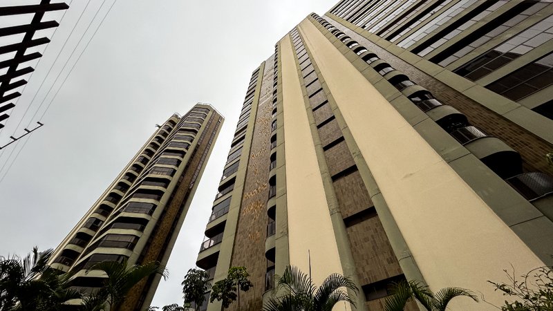 Apartamento 253m² em Santana 4 dorm 3 suítes 4 vagas Rua Voluntários da Pátria São Paulo - 