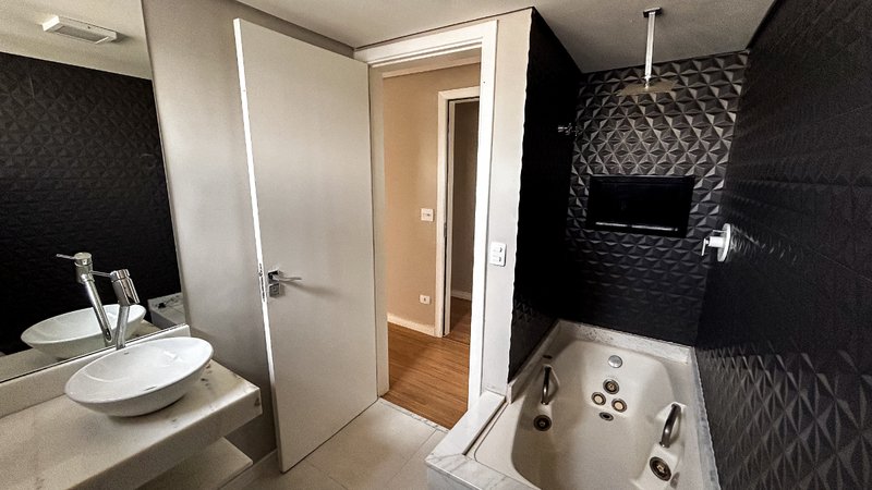 Apartamento 253m² em Santana 4 dorm 3 suítes 4 vagas Rua Voluntários da Pátria São Paulo - 