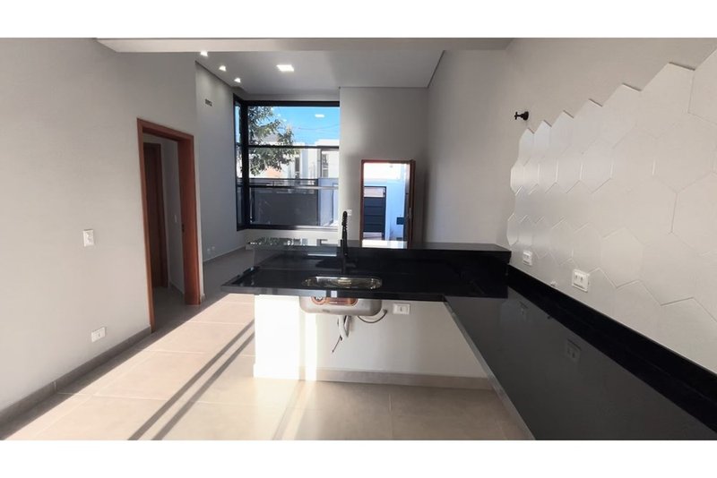 Oportunidade Única em Boituva/SP Casa Térrea com Alto Padrão de Acabamento e Piscina! Rua Eneida Maria Xavier Fernandes Boituva - 