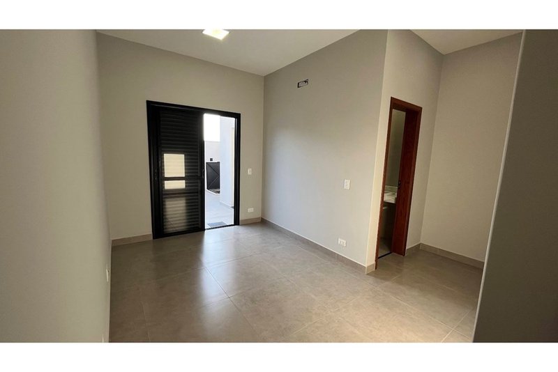 Oportunidade Única em Boituva/SP Casa Térrea com Alto Padrão de Acabamento e Piscina! Rua Eneida Maria Xavier Fernandes Boituva - 