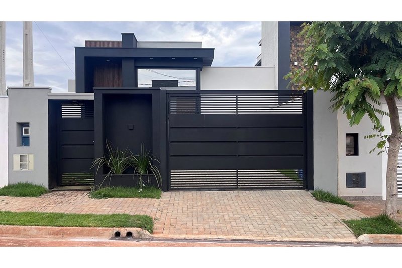Oportunidade Única em Boituva/SP Casa Térrea com Alto Padrão de Acabamento e Piscina! Rua Eneida Maria Xavier Fernandes Boituva - 