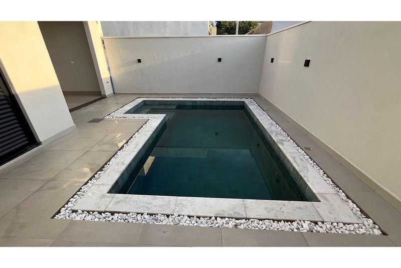 Oportunidade Única em Boituva/SP Casa Térrea com Alto Padrão de Acabamento e Piscina! Rua Eneida Maria Xavier Fernandes Boituva - 