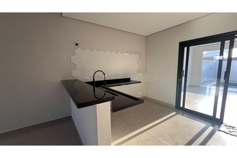 Oportunidade Única em Boituva/SP Casa Térrea com Alto Padrão de Acabamento e Piscina! Rua Eneida Maria Xavier Fernandes Boituva - 