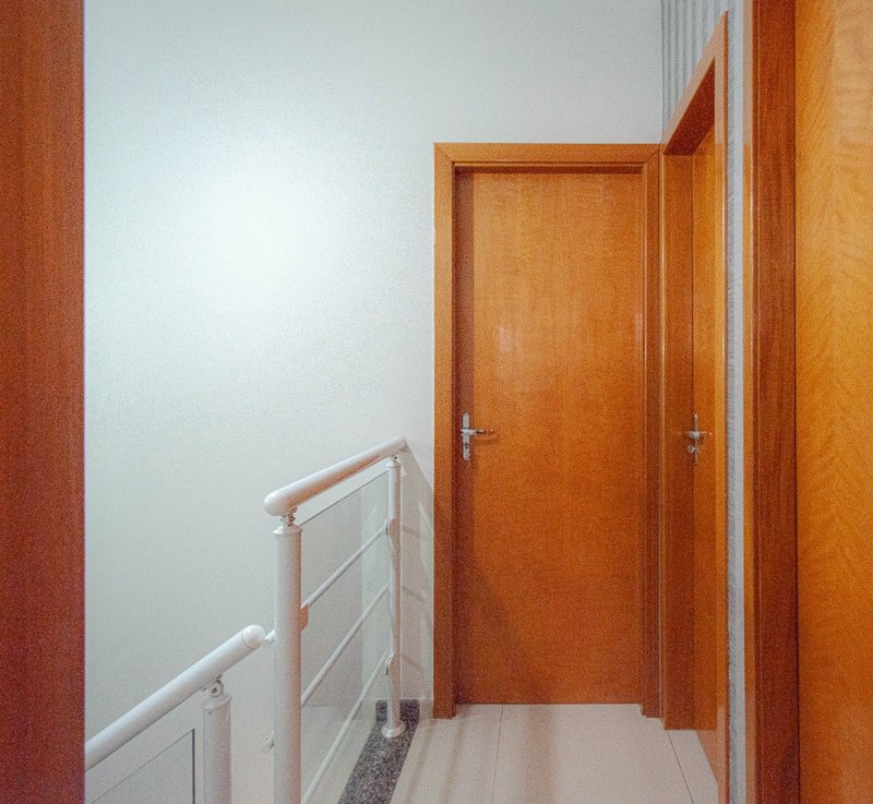 Casa em Condomínio no Chora Menino 145m² 3 dorm 1 suíte 3 vagas Rua Nova dos Portugueses São Paulo - 