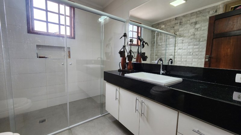 Casa de Vila em Santana 140m² 4 dorm 2 suítes 2 vagas Rua Marechal Hermes da Fonseca São Paulo - 