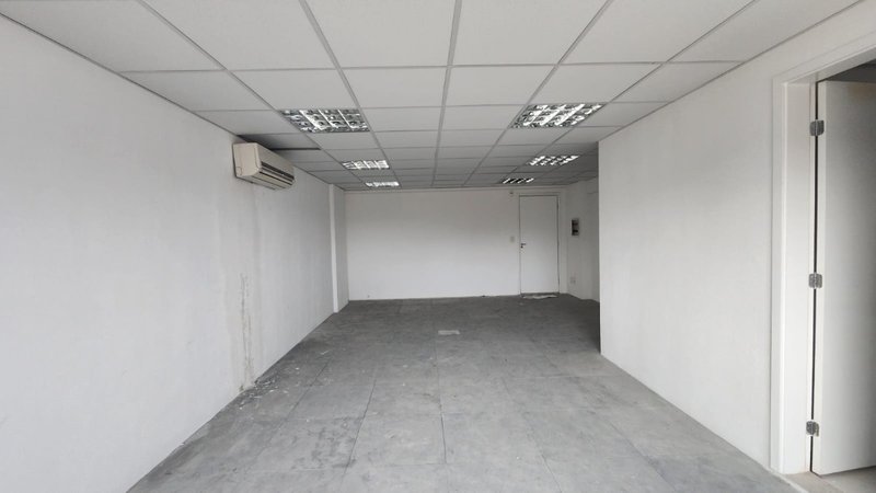 Conjunto Comercial 42m² em Santana Rua Voluntários da Pátria São Paulo - 