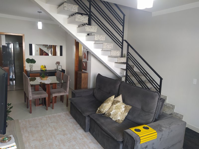 Casa em Condomínio na Vila Rosa 102m² 3 dorm 1 suíte 2 vagas Rua Maria Lopes São Paulo - 