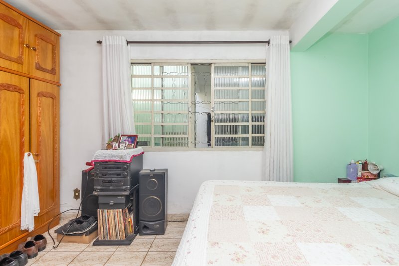 Casa na Vila Nova Cachoeirinha com 146m² útil 3 dorm 2 vagas Rua do Moinho São Paulo - 