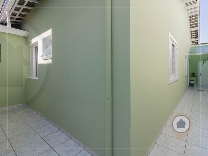 CASA À VENDA COM 162 M² | 3 QUARTOS | 2 SUÍTES | 4 BANHEIROS | 4 VAGAS | VILA ROSÁLIA/GRU Rua São Joaquim Guarulhos - 