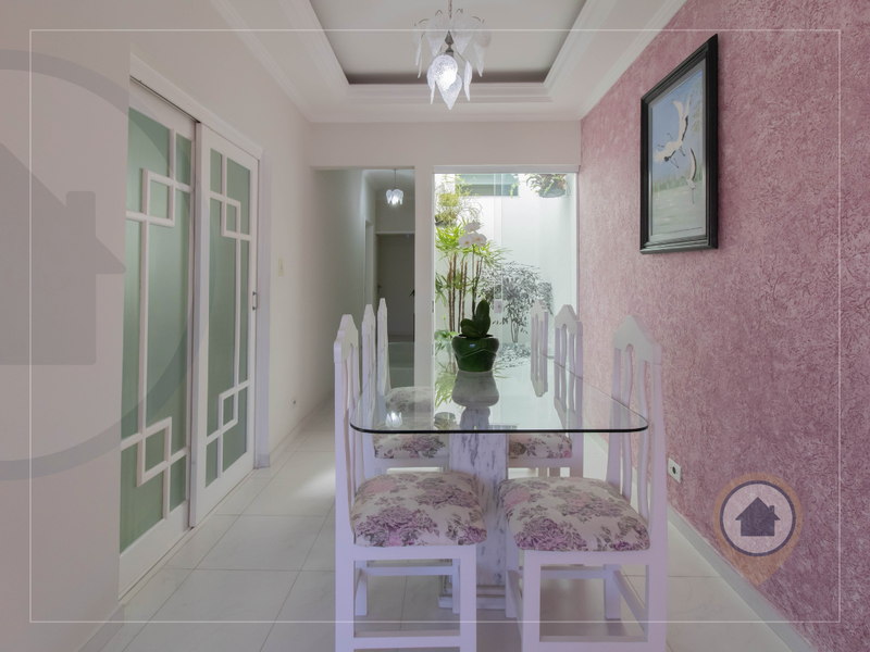 CASA À VENDA COM 162 M² | 3 QUARTOS | 2 SUÍTES | 4 BANHEIROS | 4 VAGAS | VILA ROSÁLIA/GRU Rua São Joaquim Guarulhos - 