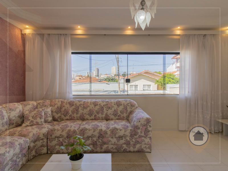 CASA À VENDA COM 162 M² | 3 QUARTOS | 2 SUÍTES | 4 BANHEIROS | 4 VAGAS | VILA ROSÁLIA/GRU Rua São Joaquim Guarulhos - 