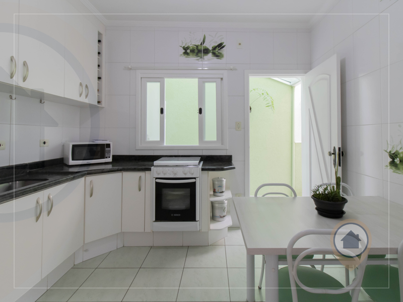 CASA À VENDA COM 162 M² | 3 QUARTOS | 2 SUÍTES | 4 BANHEIROS | 4 VAGAS | VILA ROSÁLIA/GRU Rua São Joaquim Guarulhos - 