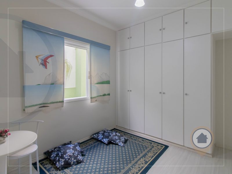 CASA À VENDA COM 162 M² | 3 QUARTOS | 2 SUÍTES | 4 BANHEIROS | 4 VAGAS | VILA ROSÁLIA/GRU Rua São Joaquim Guarulhos - 