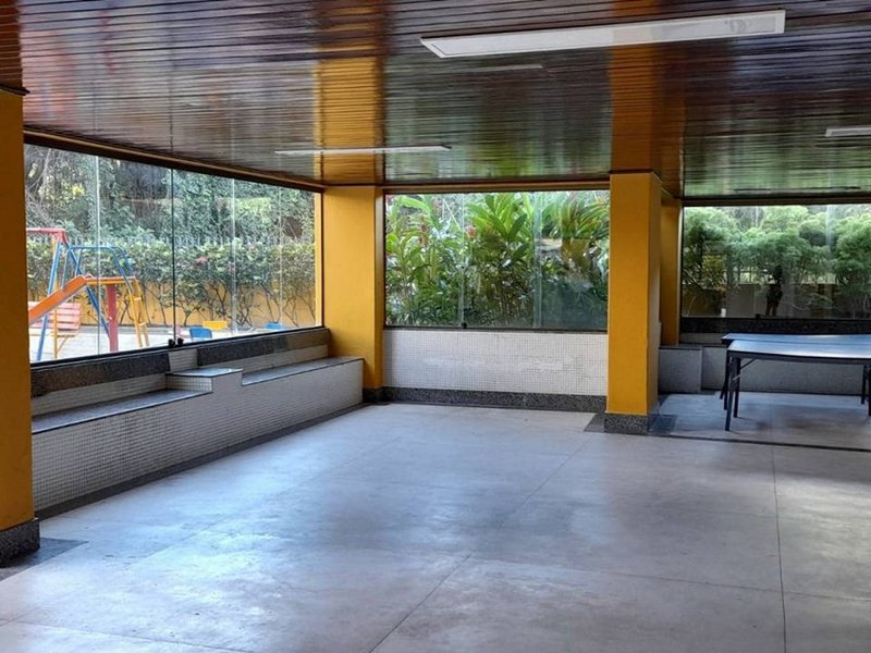 APARTAMENTO NASCENTE 3 QUARTOS SUÍTE DEPENDÊNCIA GARAGEM ELEVADOR À VENDA EM BROTAS Rua Comendador Pereira da Silva Salvador - 