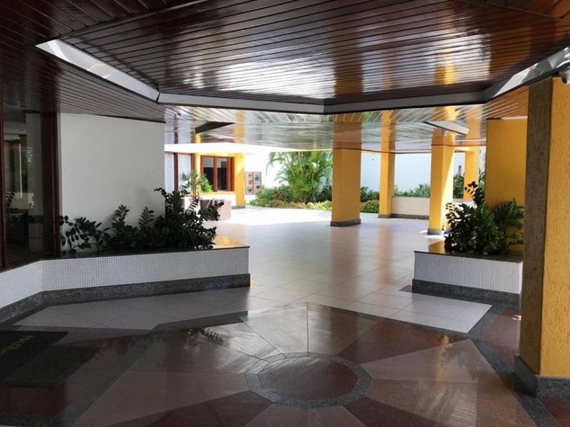 APARTAMENTO NASCENTE 3 QUARTOS SUÍTE DEPENDÊNCIA GARAGEM ELEVADOR À VENDA EM BROTAS Rua Comendador Pereira da Silva Salvador - 