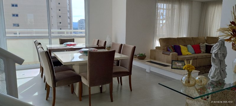 Apartamento Duplex em Santana com 315m² 4 dorm 3 suítes 5 vagas Rua Antônio Pereira de Sousa São Paulo - 