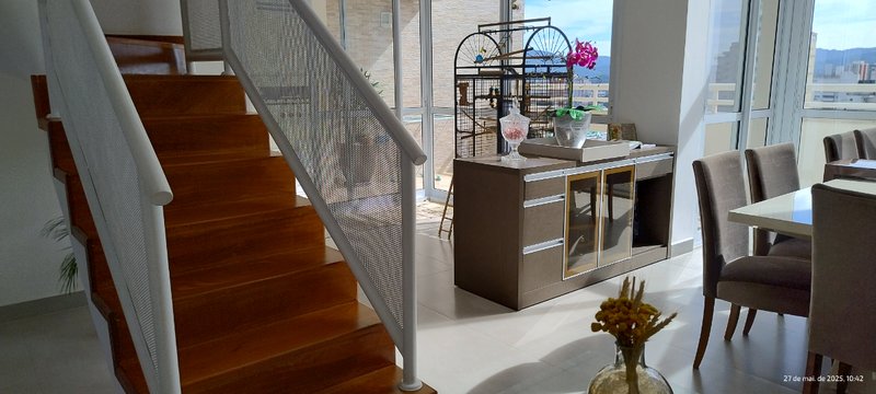 Apartamento Duplex em Santana com 315m² 4 dorm 3 suítes 5 vagas Rua Antônio Pereira de Sousa São Paulo - 