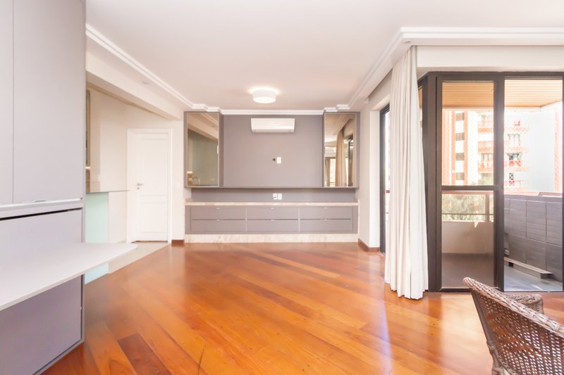 Apartamento 116m² na Vila Mariana 3 dorm 1 suíte 3 vagas Rua Caravelas São Paulo - 