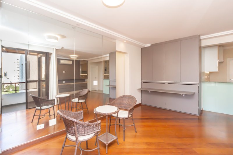 Apartamento 116m² na Vila Mariana 3 dorm 1 suíte 3 vagas Rua Caravelas São Paulo - 