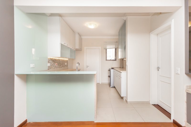 Apartamento 116m² na Vila Mariana 3 dorm 1 suíte 3 vagas Rua Caravelas São Paulo - 