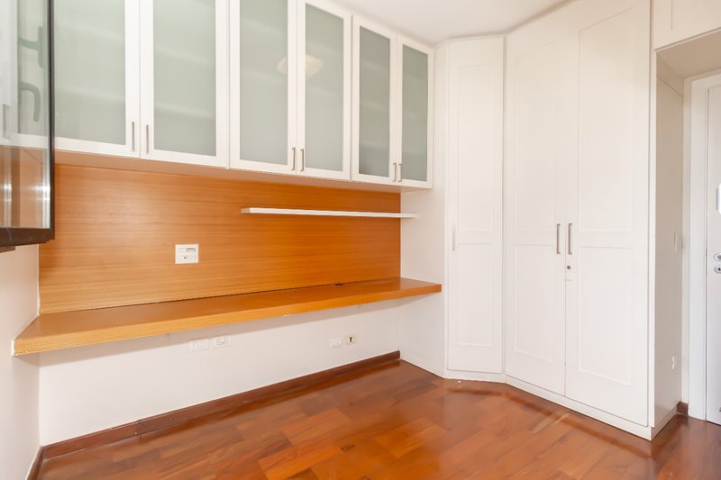 Apartamento 116m² na Vila Mariana 3 dorm 1 suíte 3 vagas Rua Caravelas São Paulo - 