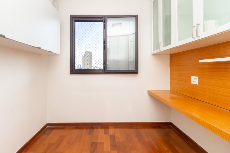 Apartamento 116m² na Vila Mariana 3 dorm 1 suíte 3 vagas Rua Caravelas São Paulo - 
