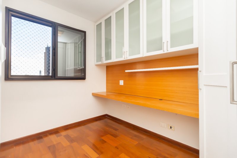 Apartamento 116m² na Vila Mariana 3 dorm 1 suíte 3 vagas Rua Caravelas São Paulo - 