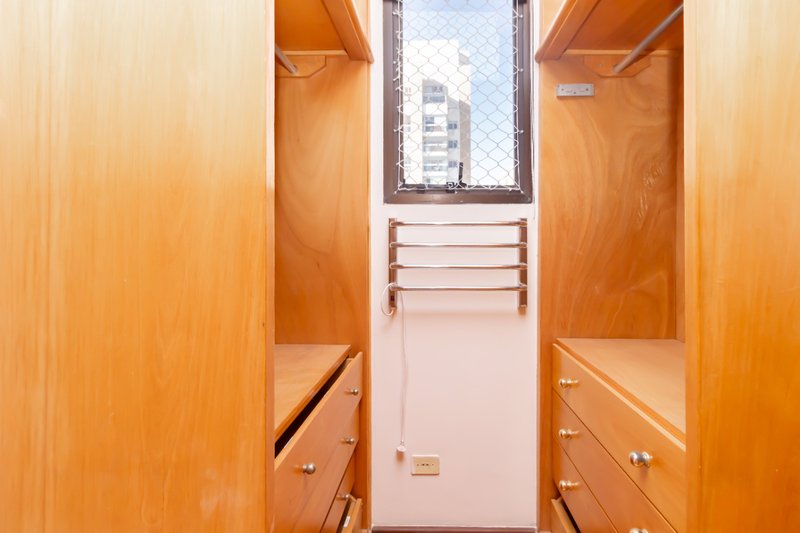Apartamento 116m² na Vila Mariana 3 dorm 1 suíte 3 vagas Rua Caravelas São Paulo - 