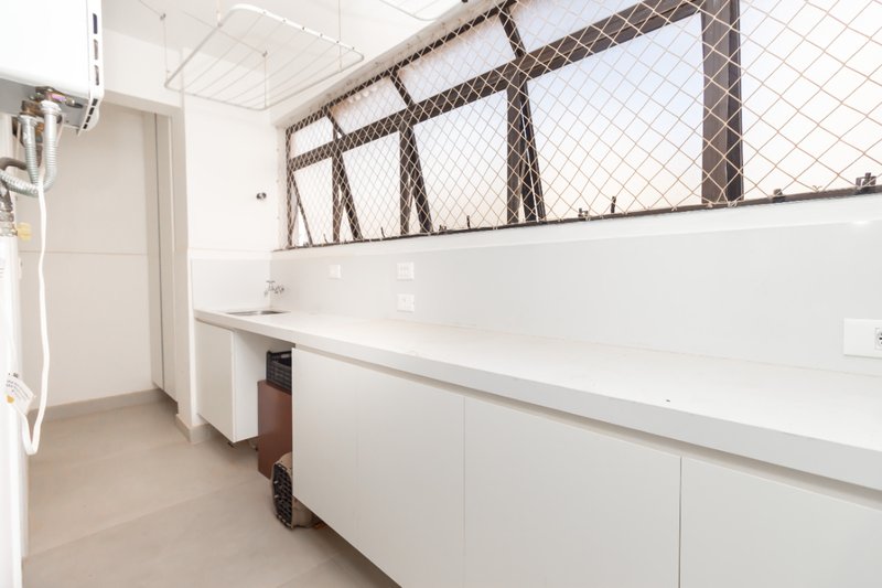 Apartamento 116m² na Vila Mariana 3 dorm 1 suíte 3 vagas Rua Caravelas São Paulo - 