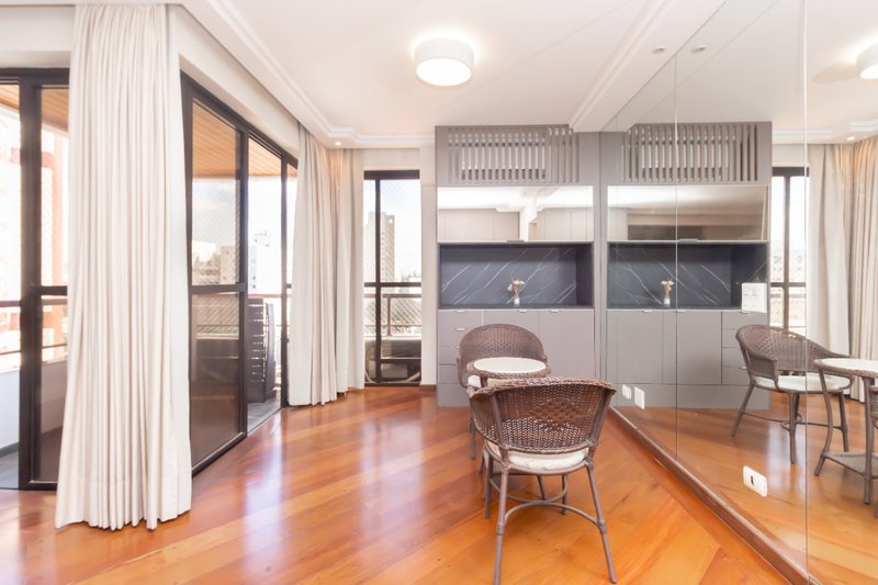 Apartamento 116m² na Vila Mariana 3 dorm 1 suíte 3 vagas Rua Caravelas São Paulo - 