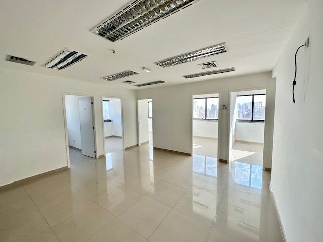 Conjunto Comercial 232m² em Santana 6 vagas Rua Doutor Olavo Egídio São Paulo - 