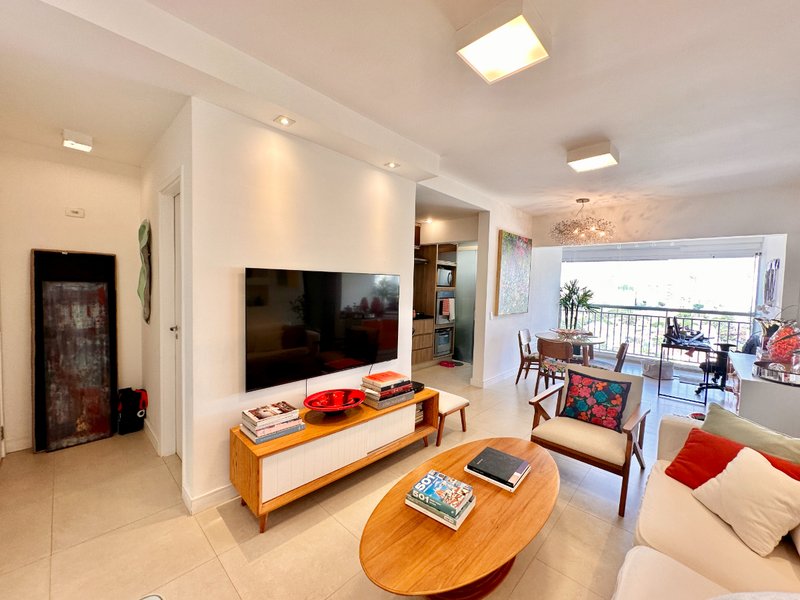 Apartamento 74m² na Vila Cordeiro 2 suítes 1 vaga Rua Nicolau Barreto São Paulo - 