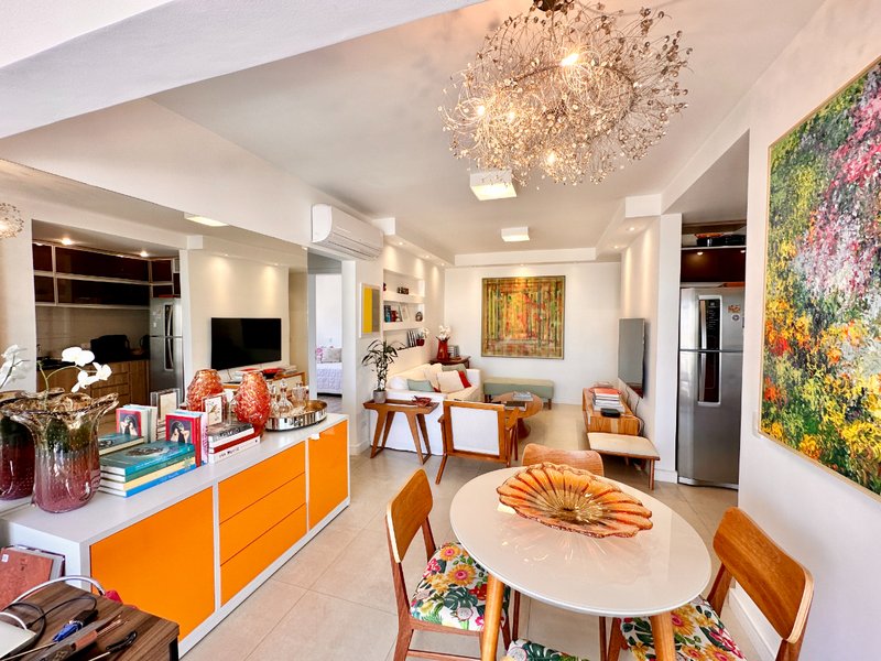 Apartamento 74m² na Vila Cordeiro 2 suítes 1 vaga Rua Nicolau Barreto São Paulo - 