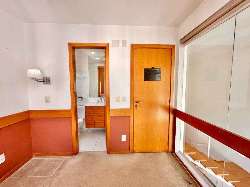 Apartamento 79m² na Vila Andrade 2 suítes 2 vagas Rua Itatupa São Paulo - 