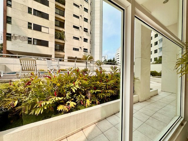 Apartamento 79m² na Vila Andrade 2 suítes 2 vagas Rua Itatupa São Paulo - 