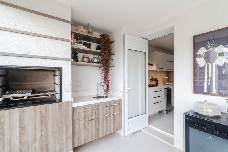 Apartamento 134m² na Cidade Monções 3 suítes 2 vagas Rua Arizona São Paulo - 