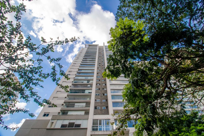 Apartamento 134m² na Cidade Monções 3 suítes 2 vagas Rua Arizona São Paulo - 